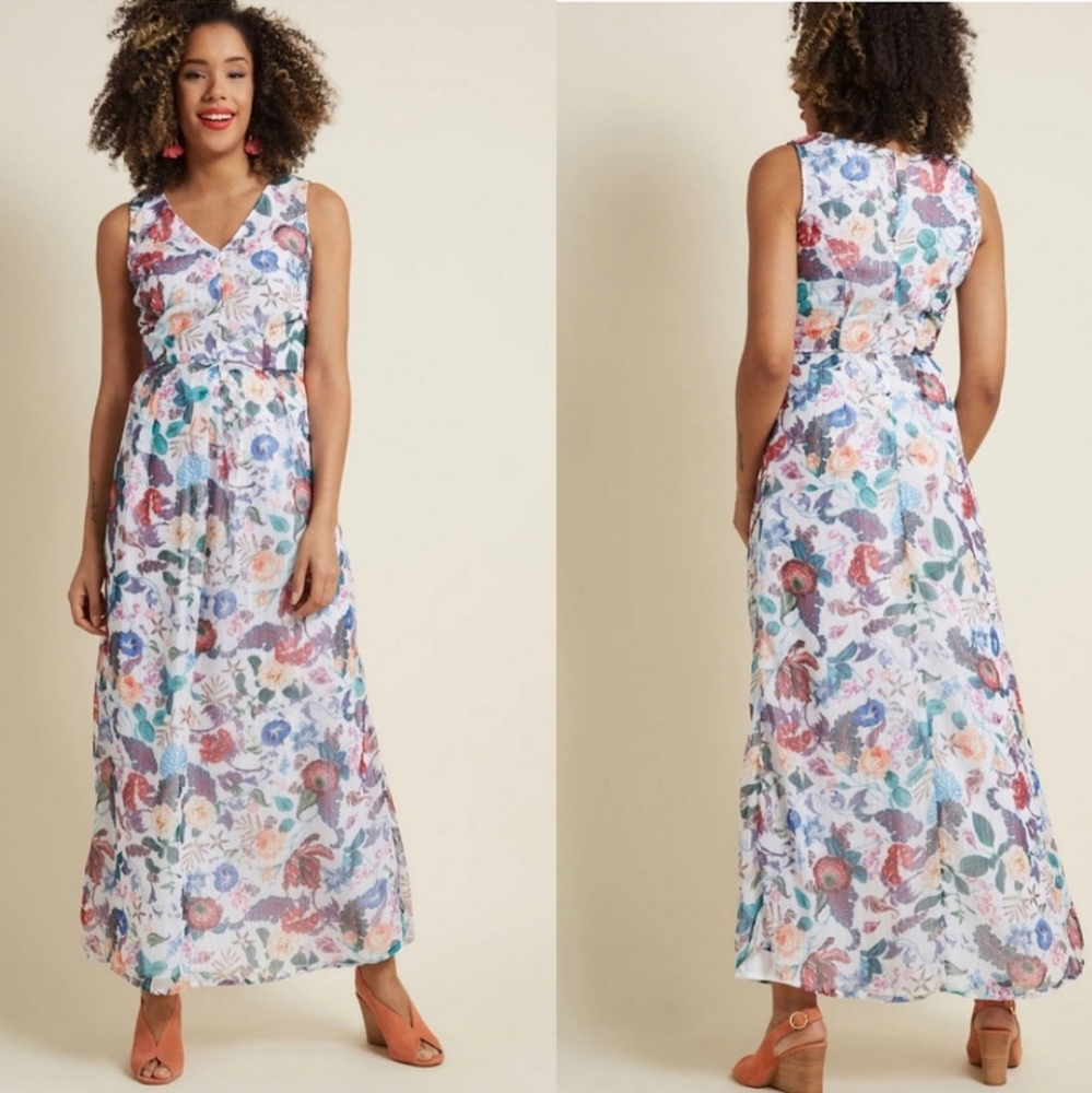 Yumi | Floral Sleeveless Maxi Dress
